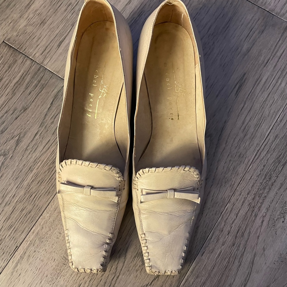 Vintage Michel Perry Beige Genuine Leather Loafers with Bow and Braids Detail